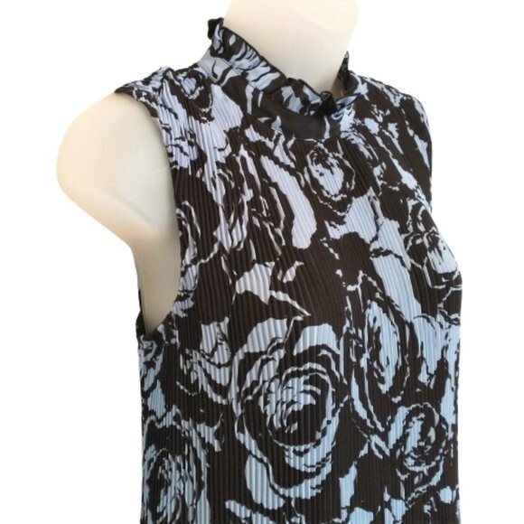 Chico's Black Label Crinkle Floral High Neck Sleeveless Dress Size 8 Black Blue - Picture 4 of 10